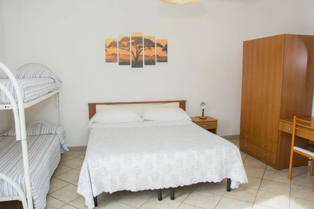 Room DELUXE SEA VIEW WITH BALCONY Room, Hotel Villa Mena, Naples