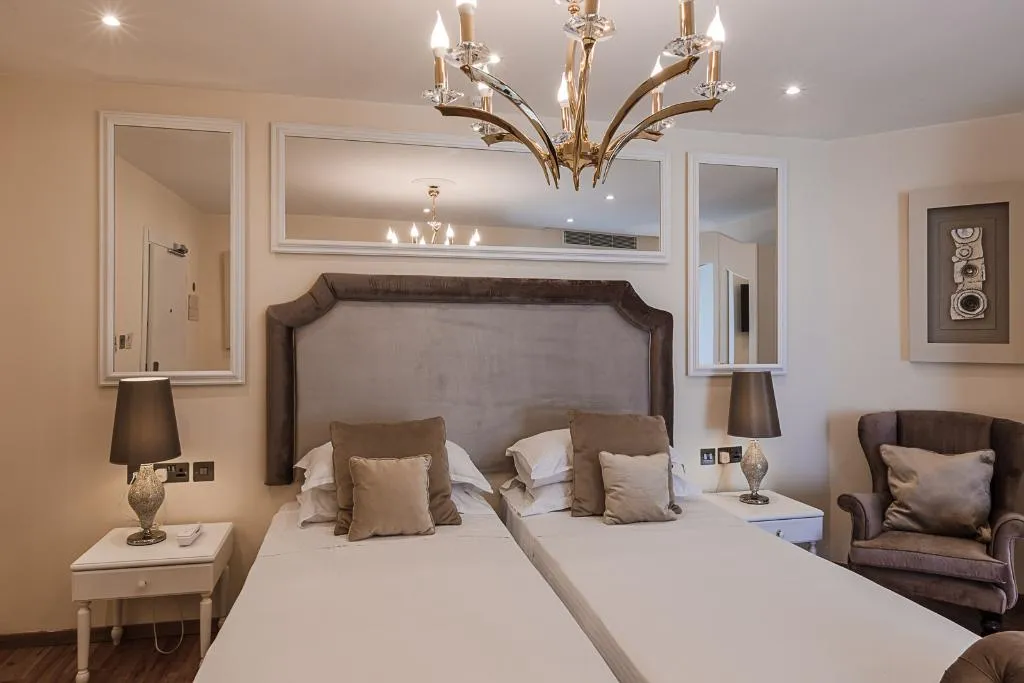 Double or Twin DELUXE SEA VIEW Room, Osborne Hotel, Malta