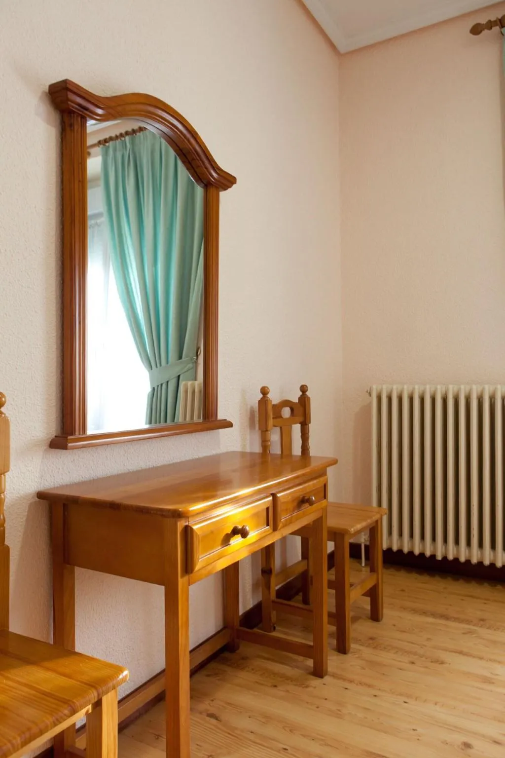 Room, Hostal Zamora, Madrid