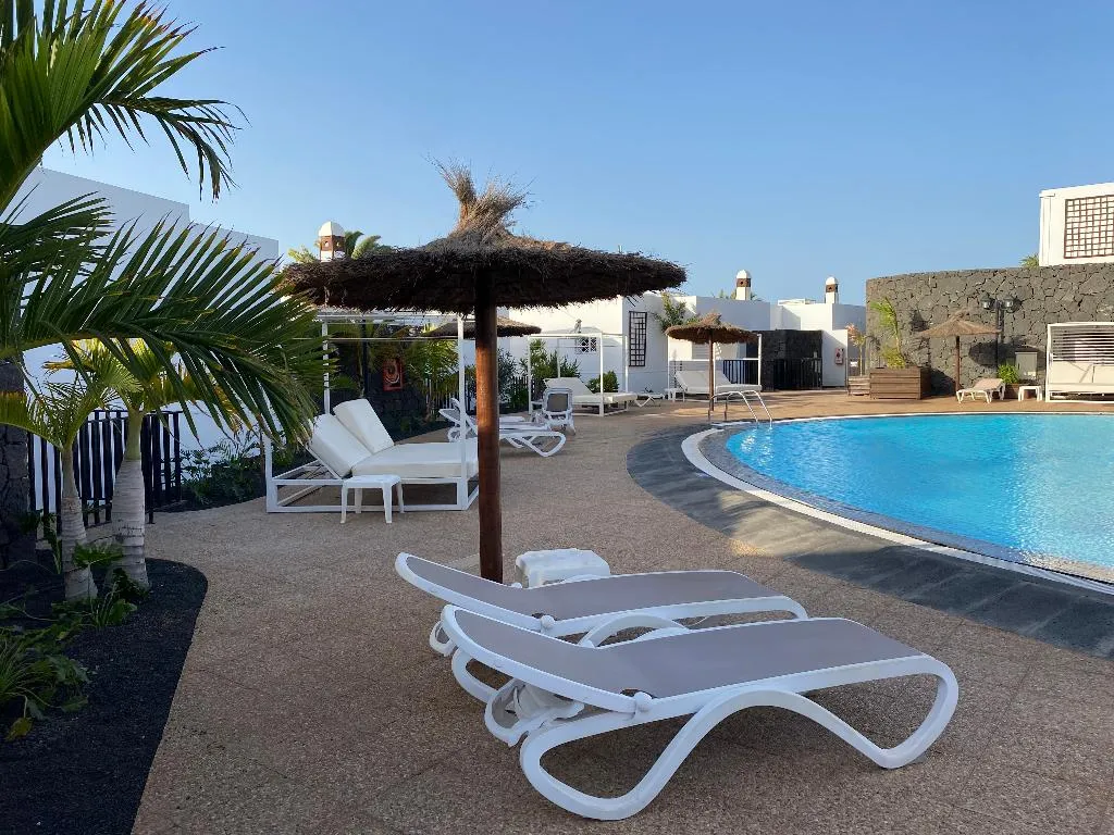 BUNGALOW SUPERIOR Room, Apartamentos LIVVO Coloradamar, Lanzarote