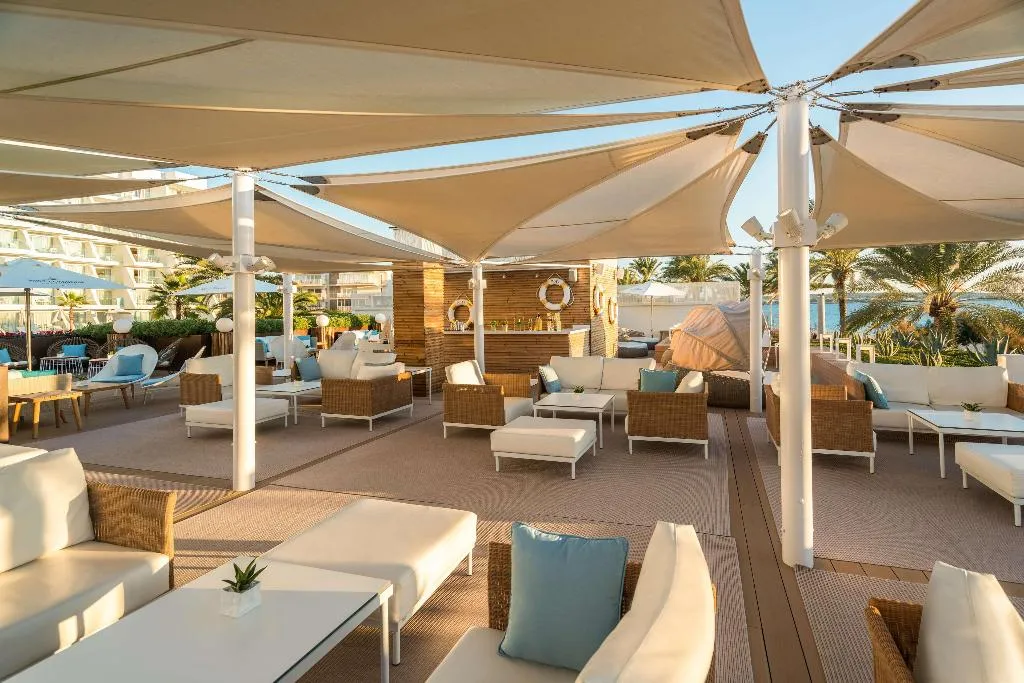 Bar, Iberostar Selection Playa de Palma, Majorca
