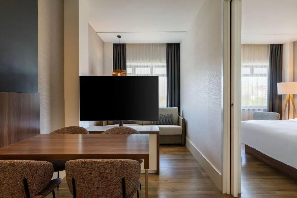 SUITE DELUXE Room, Element Amsterdam, Amsterdam