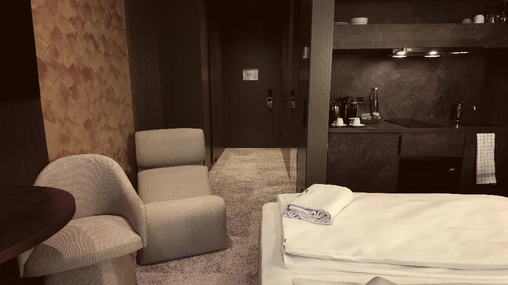 DOUBLE DELUXE SUPERIOR Room, Bellman Hotel, Berlin
