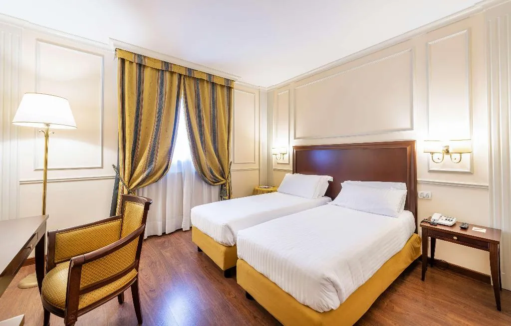 TWIN CLASSIC Room, The Regency, Sure Hotel Collection by Best Western, Milan