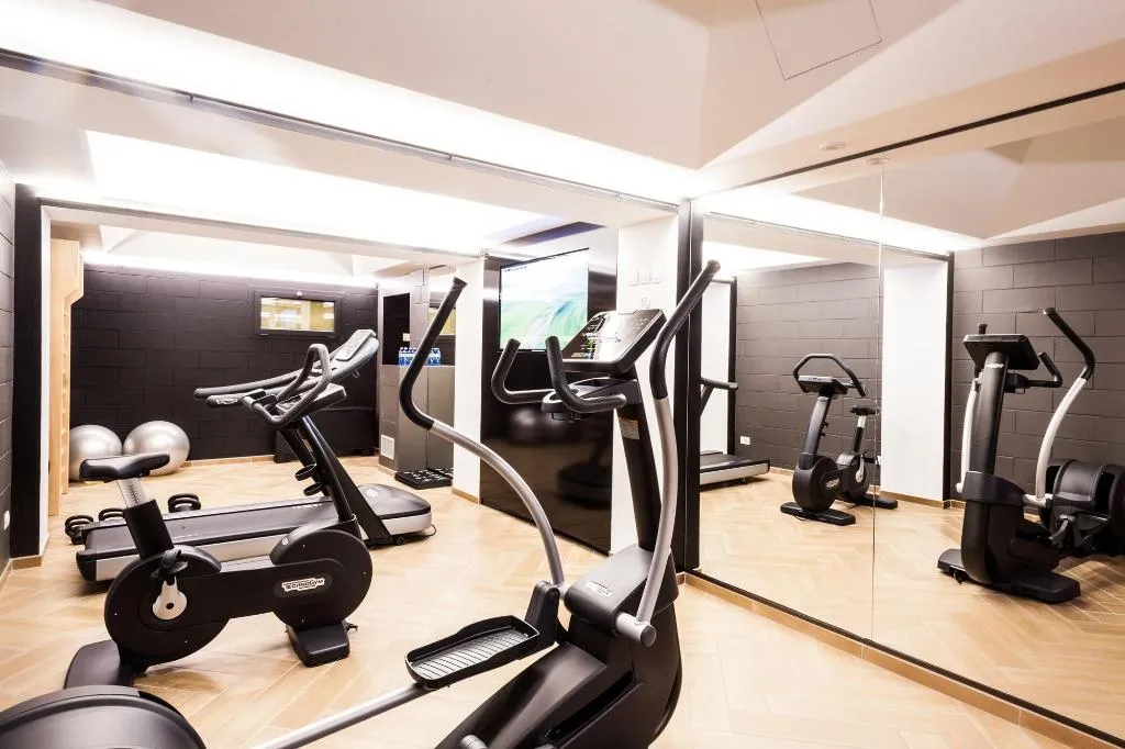 Sports and Entertainment, Senato Hotel Milano, Milan