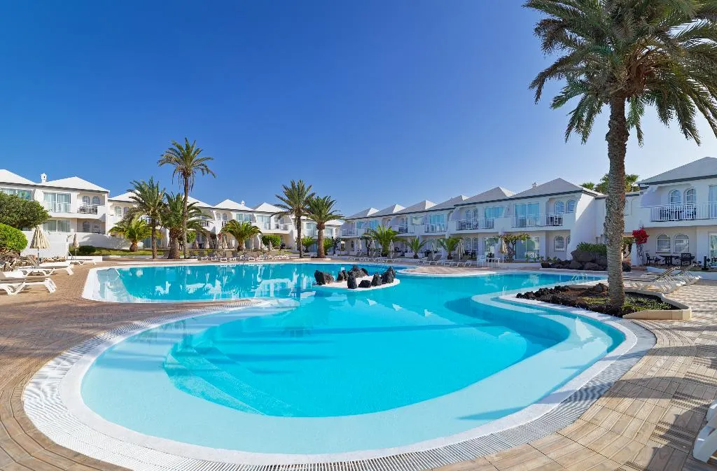Pool, H10 Ocean Suites, Fuerteventura