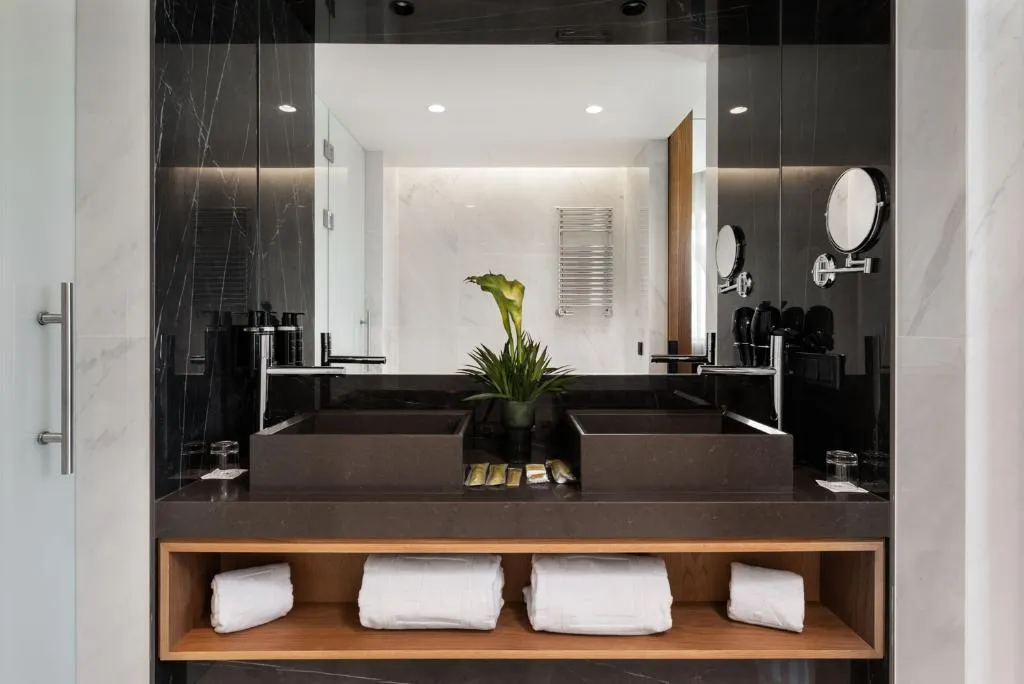 Double or Twin DELUXE Room, Eurostars Aliados, Porto