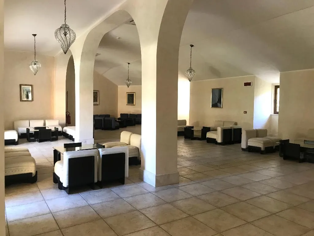Lobby, Club Esse Palmasera Il Borgo, Olbia