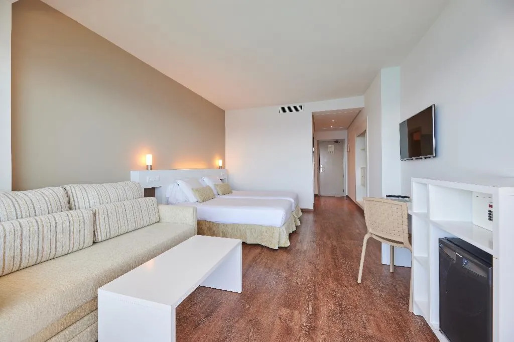 Double or Twin SEA FRONT Room, Alua Calas de Mallorca Resort, Majorca