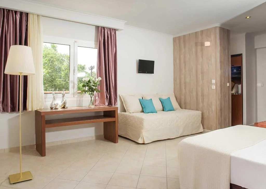 STUDIO ONE BED Room, Electra Hotel, Thessaloniki