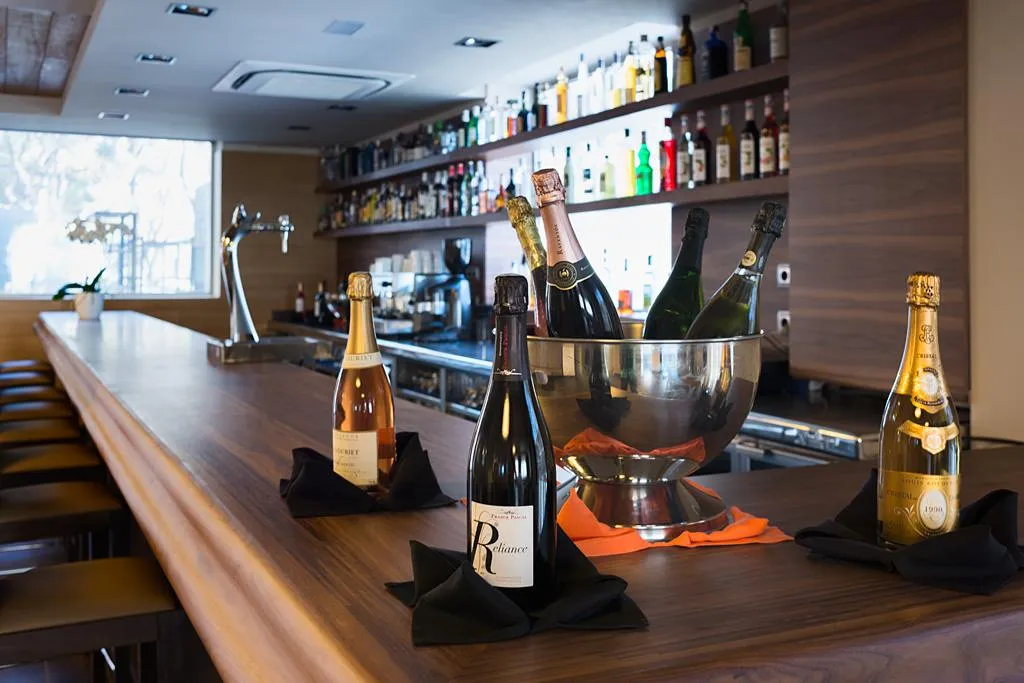 Bar, Cosmopolita Hotel-Boutique & Spa, Costa Brava