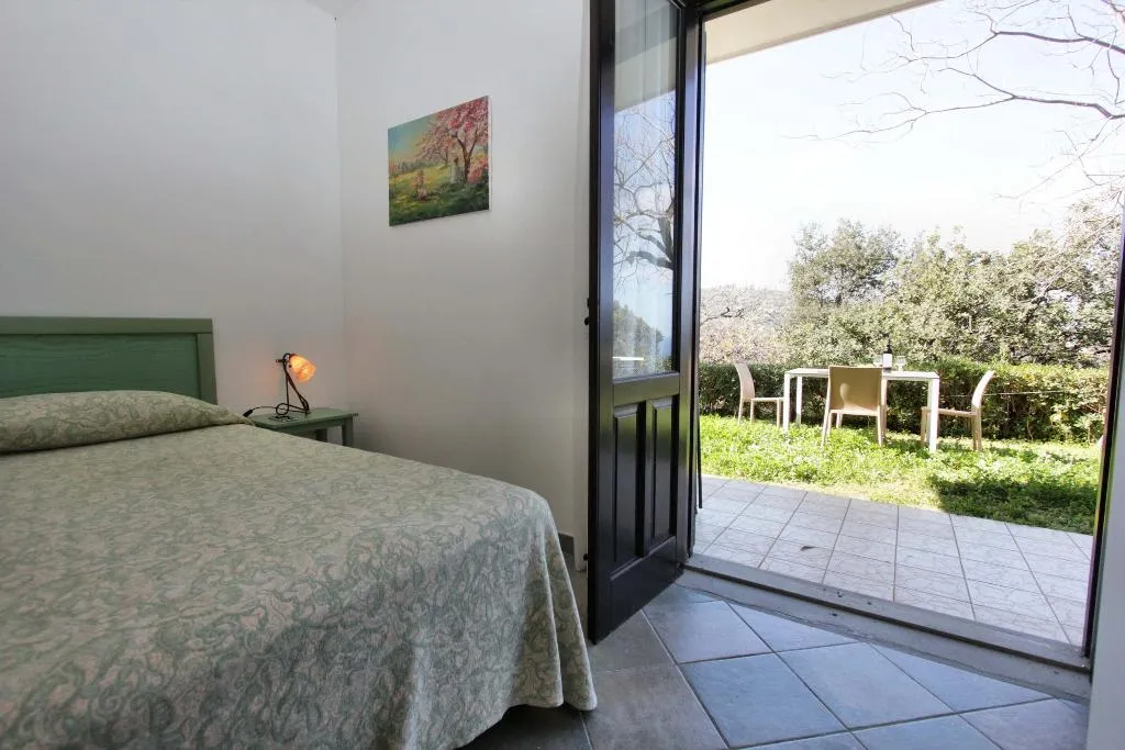 APARTMENT GARDEN VIEW TWO BEDROOMS Room, Residence Galati, Catania