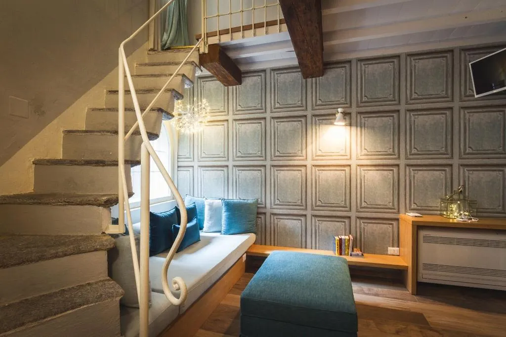 Room, Piccola Torre Maison, Milan
