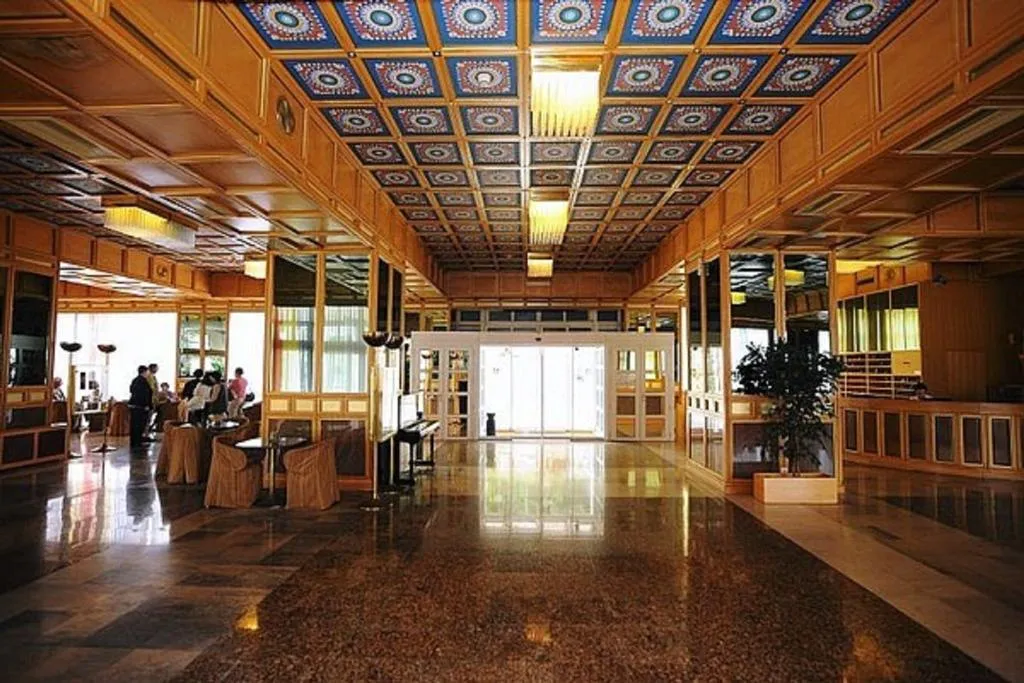 Lobby, Duga Uvala, Istria