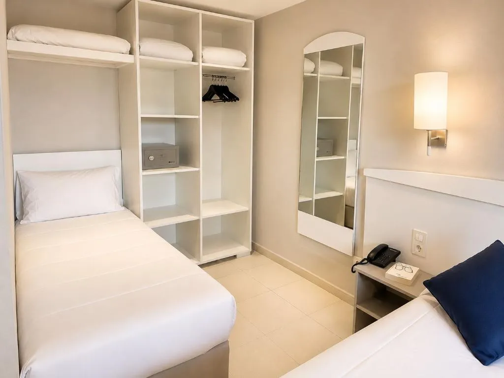 APARTMENT POOL VIEW ONE BEDROOM Room, SunClub Salou, Costa Dorada