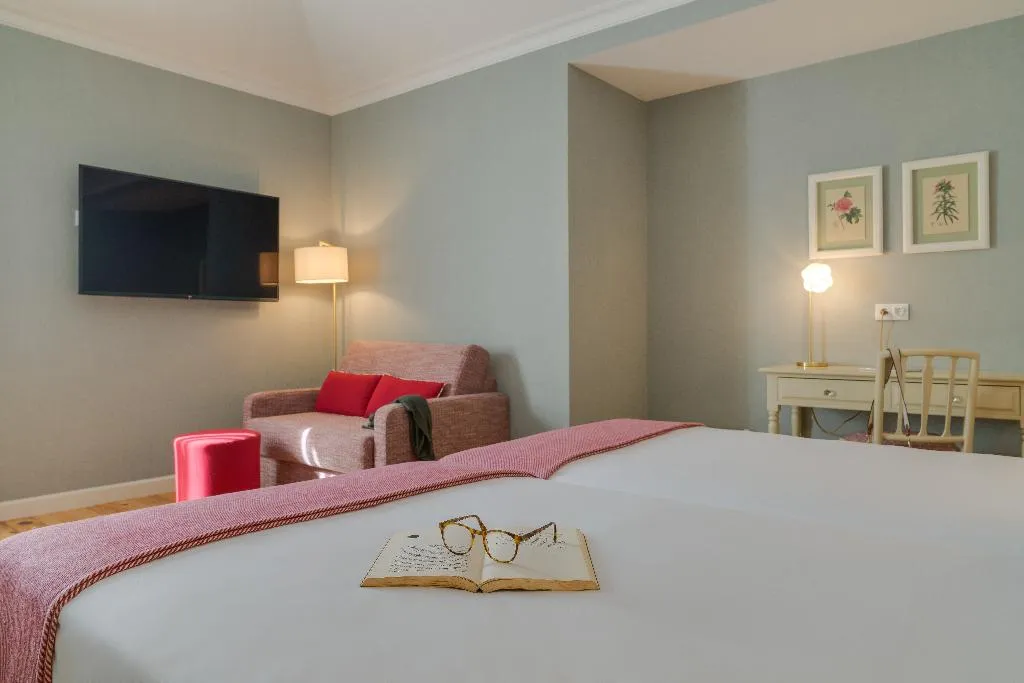 JUNIOR SUITE STANDARD Room, Pestana Miramar Garden & Ocean Hotel, Madeira