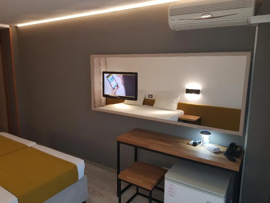 Room, Tintyava, Varna