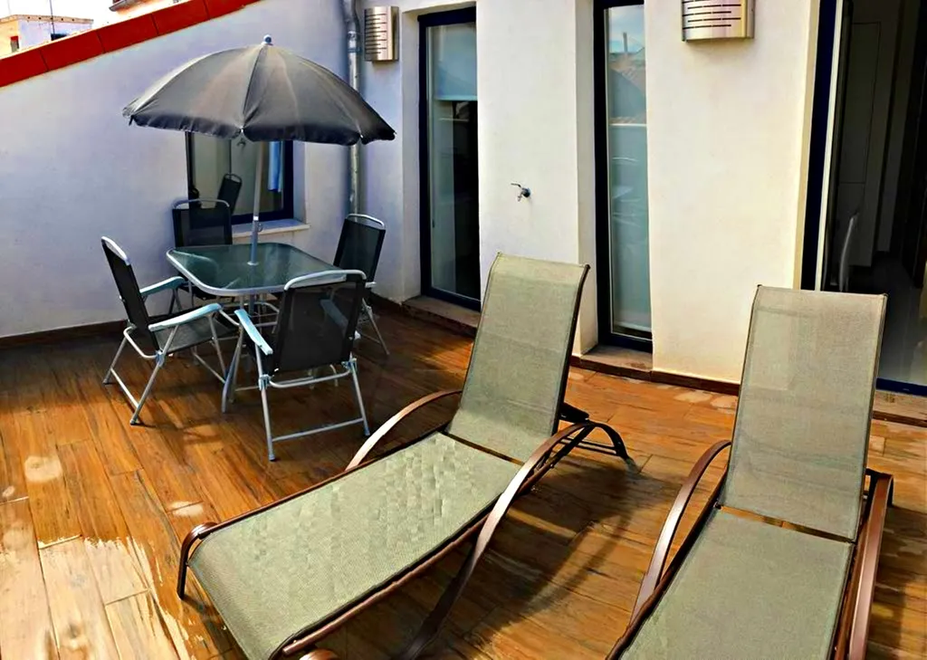 APARTMENT CAPACITY 6 TWO BEDROOMS Room, Roisa Suites, Madrid