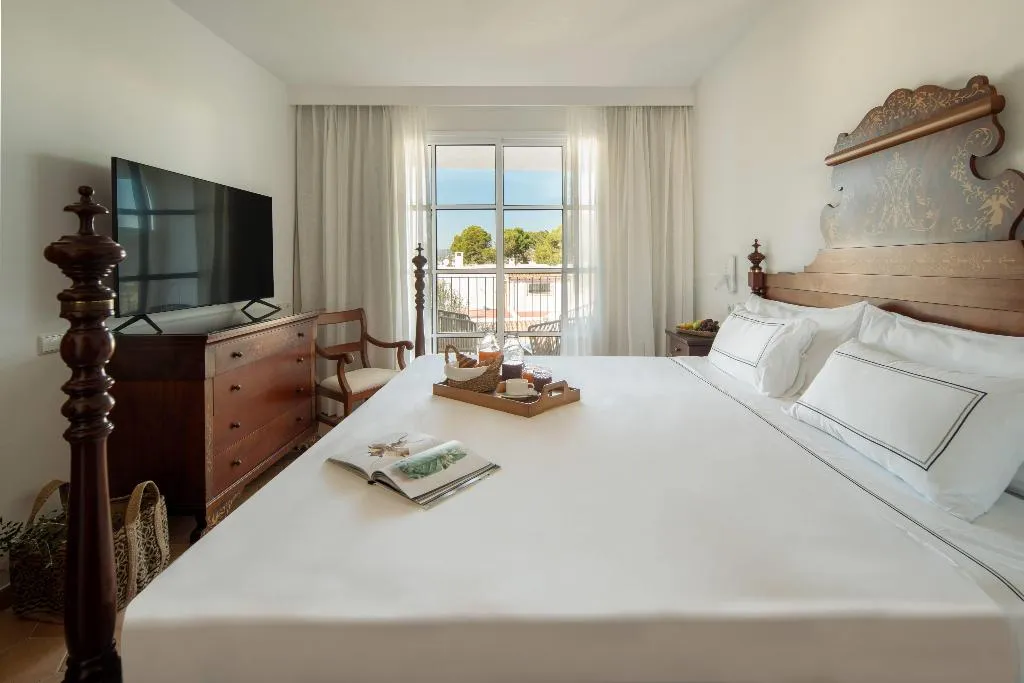 JUNIOR SUITE WITH KITCHENETTE Room, Melia Cala d'Or Boutique Hotel, Majorca