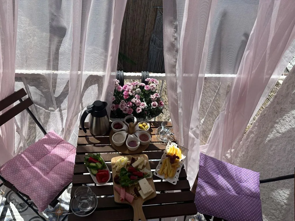 DOUBLE DELUXE WITH BALCONY Room, Hera Butik Hotels Alaçatı, Izmir