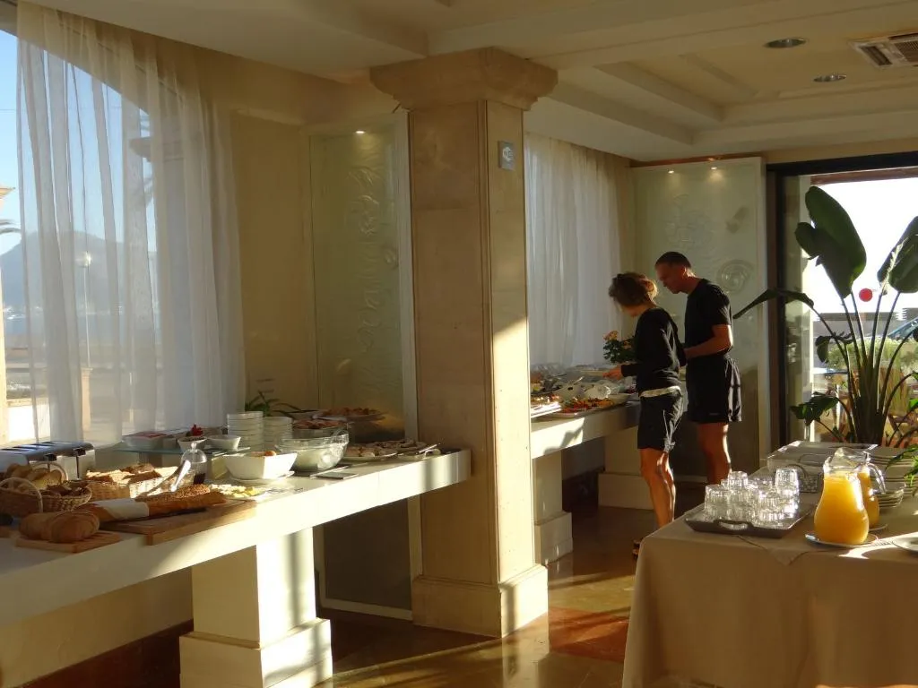Restaurant, Galeon Suites, Majorca