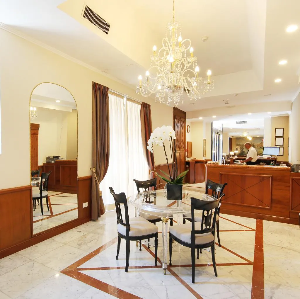 Lobby, Traiano, Rome