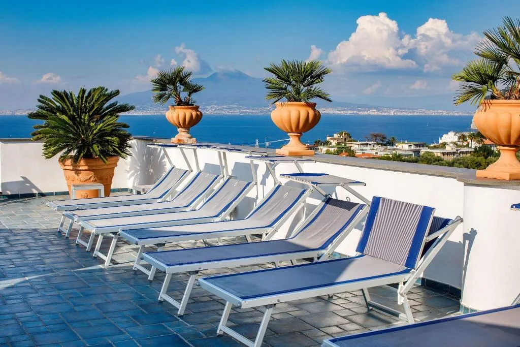 Terrace, Zi' Teresa, Naples