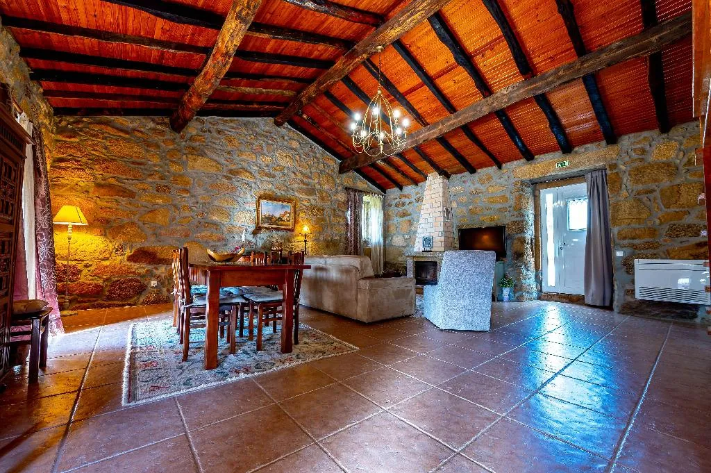 LODGE LAKE VIEW Room, Quinta Do Quinto, Porto