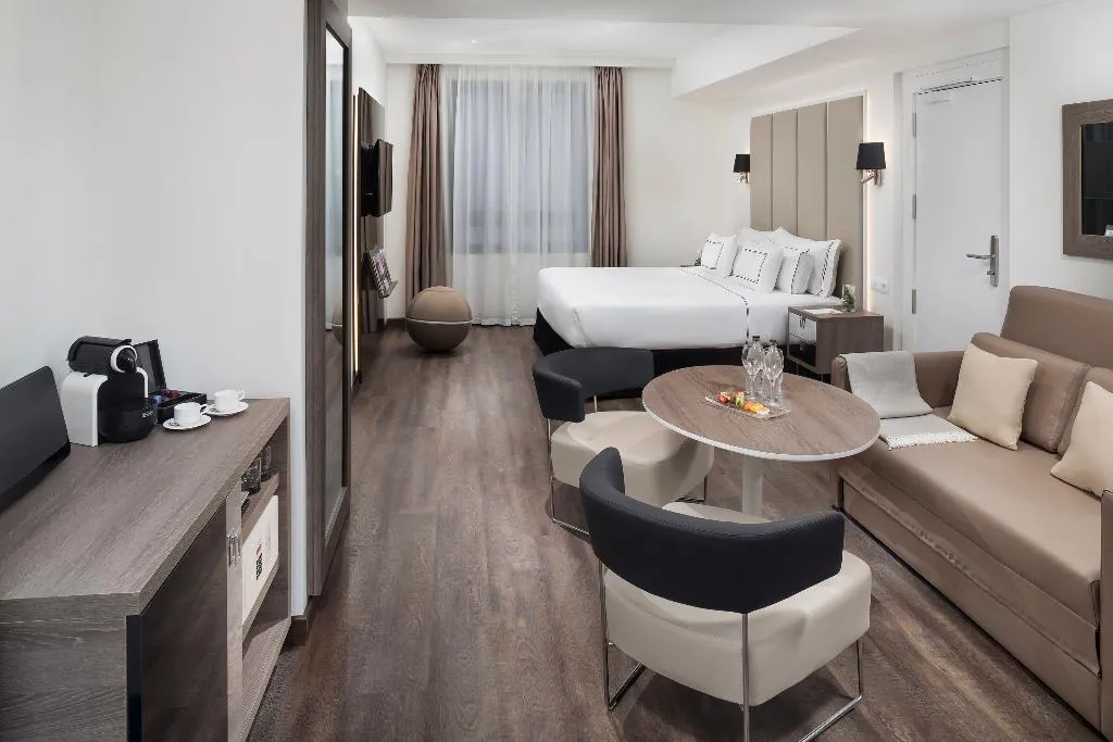 Double or Twin PREMIUM Room, Melia Madrid Serrano, Madrid