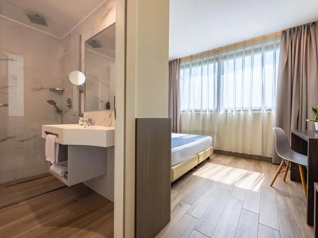DOUBLE DELUXE Room, iH Hotels Milano St. John, Milan