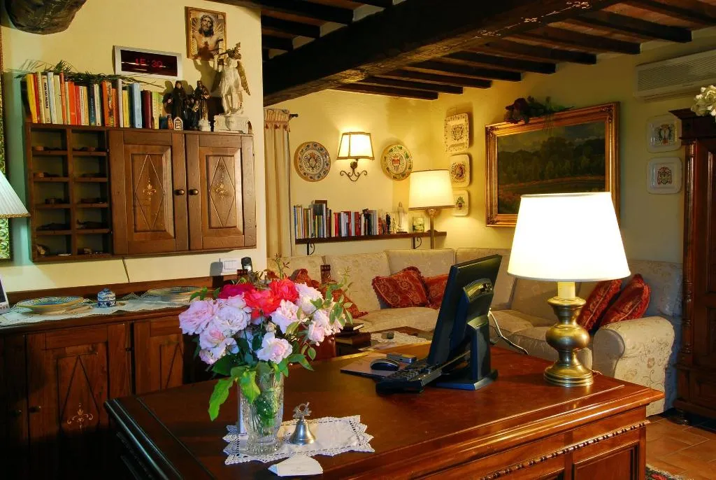 Room, Albergo Torre Sangiovanni, Perugia