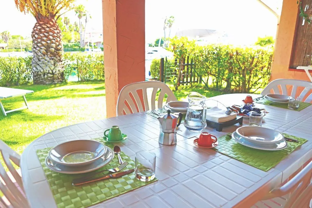 VILLA CAPACITY 6 Room, Portorosa Residence, Catania