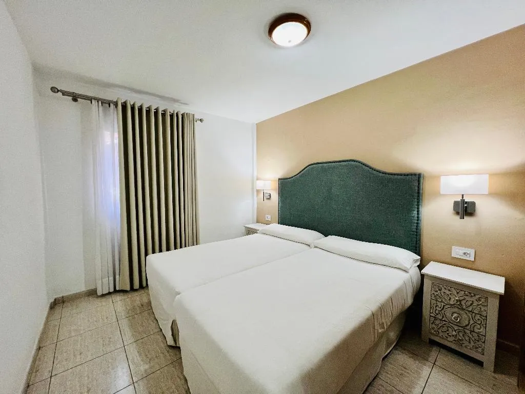 APARTMENT CAPACITY 4 TWO BEDROOMS Room, Apartamentos Frontera, Tenerife
