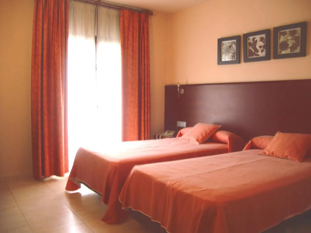 DOUBLE STANDARD Room, Sant Quirze de Besora, Costa Brava
