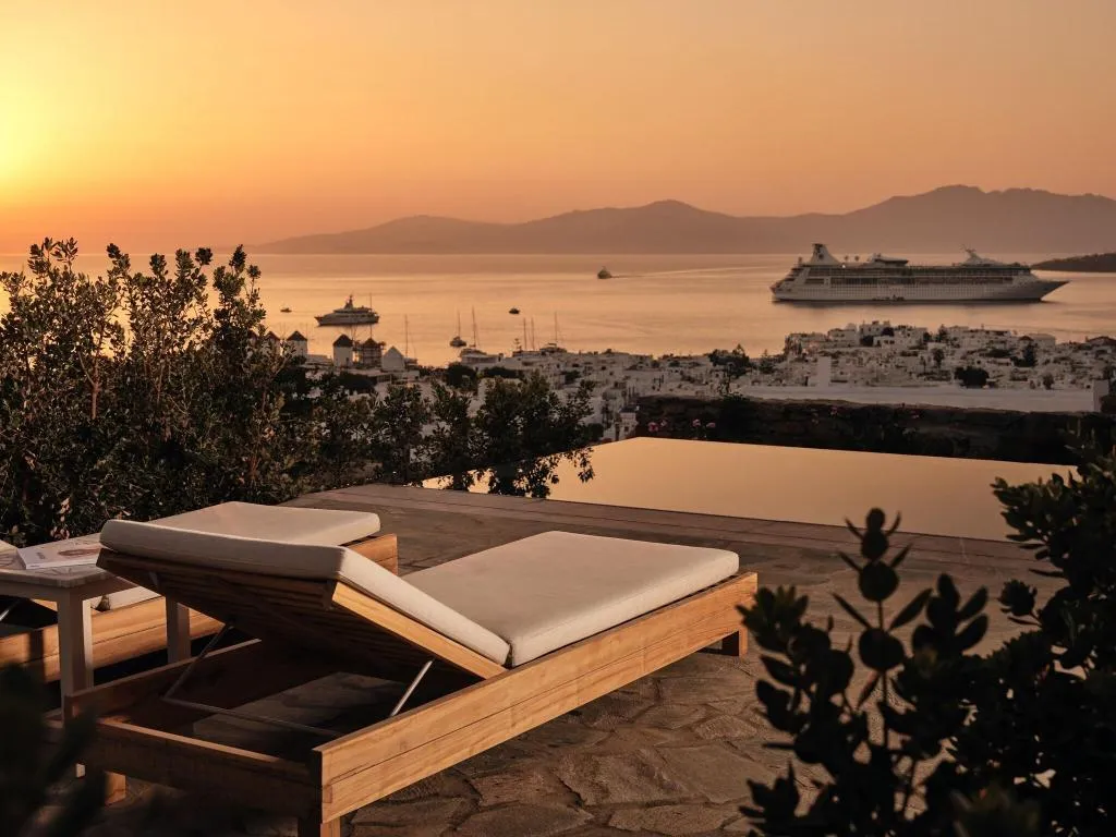 Terrace, Belvedere Hilltop Complex Rooms & Suites, Mykonos