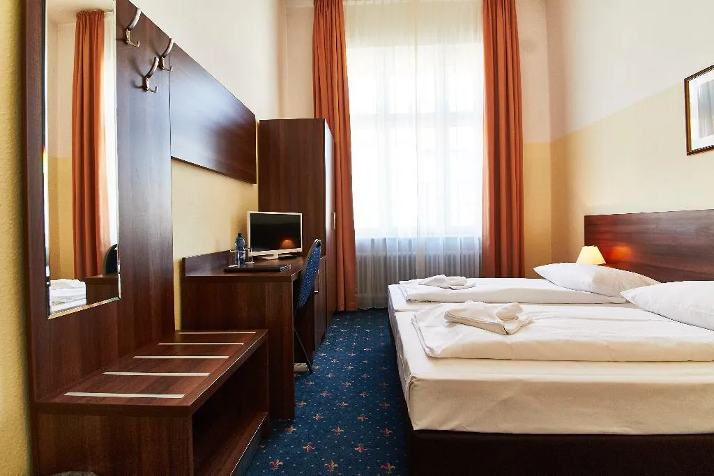 Double or Twin STANDARD Room, Europa City, Berlin