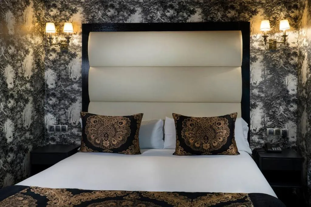 SINGLE DELUXE Room, Mirador de Chamartin, Madrid