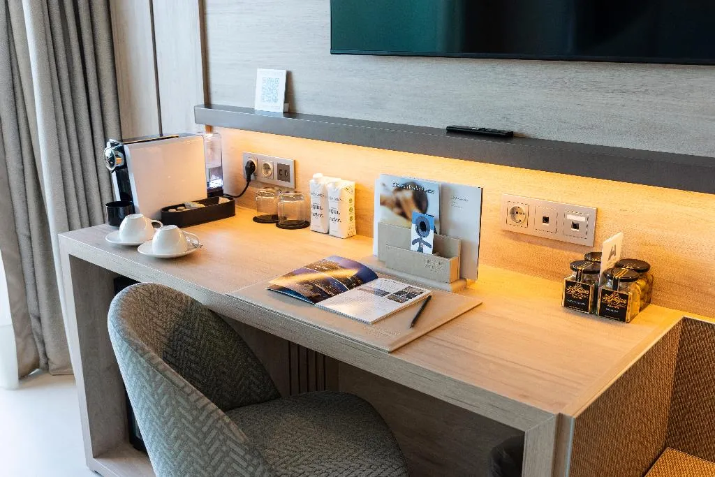 Double or Twin SUPERIOR Room, Santos Nixe Palace, Majorca