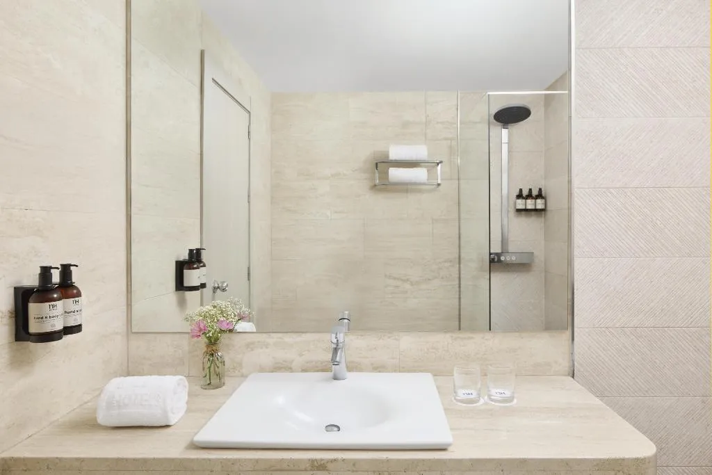 DOUBLE SUPERIOR Room, NH Madrid Ventas, Madrid