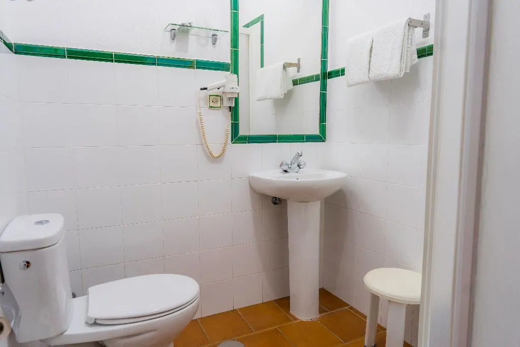 DOUBLE WITH TERRACE Room, Los Veneros, Seville