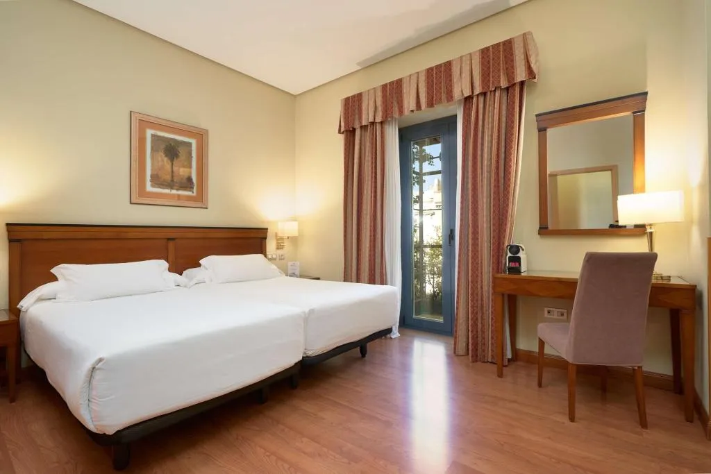 TWIN PREMIUM Room, Becquer, Seville