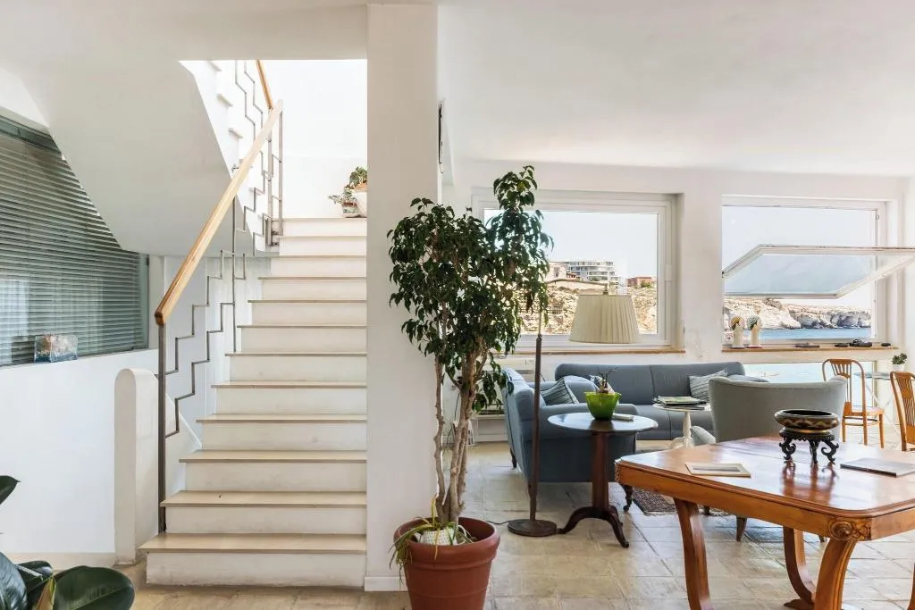 Lobby, Giuggiulena, Catania