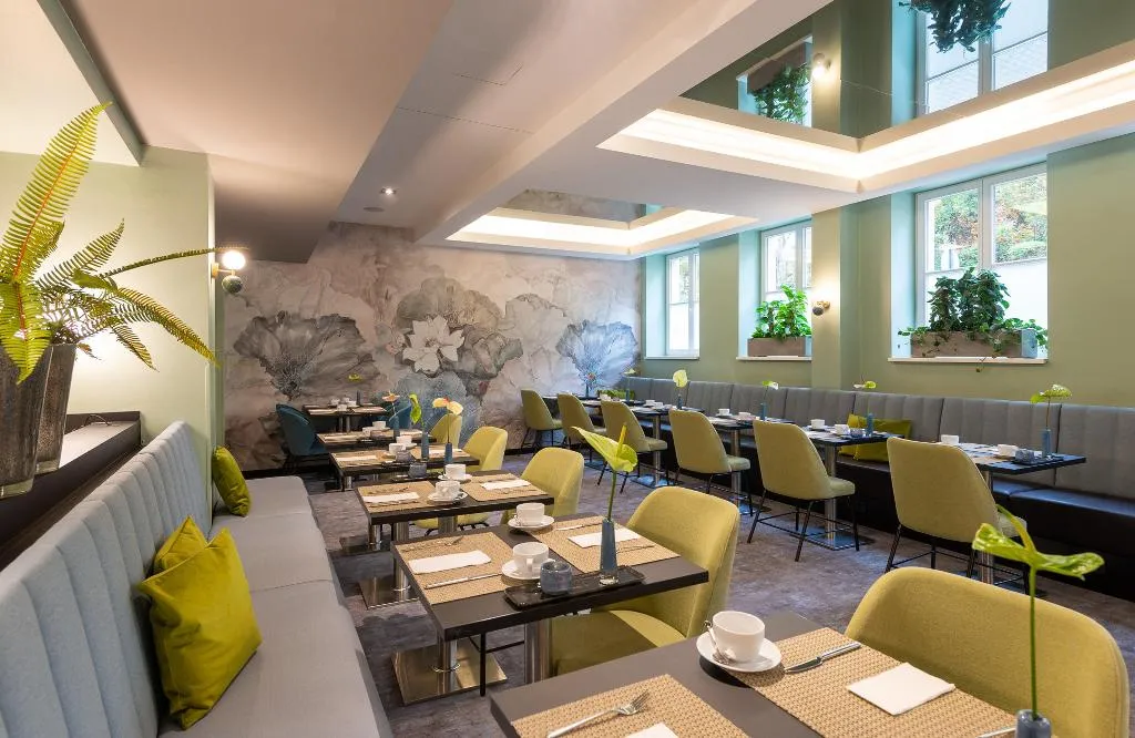 Restaurant, Leonardo Royal Hotel Berlin Alexanderplatz, Berlin