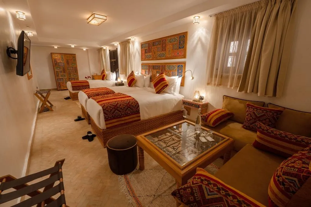 QUADRUPLE ONE BEDROOM ONE BATHROOM Room, Riad Joy Fès, Fez