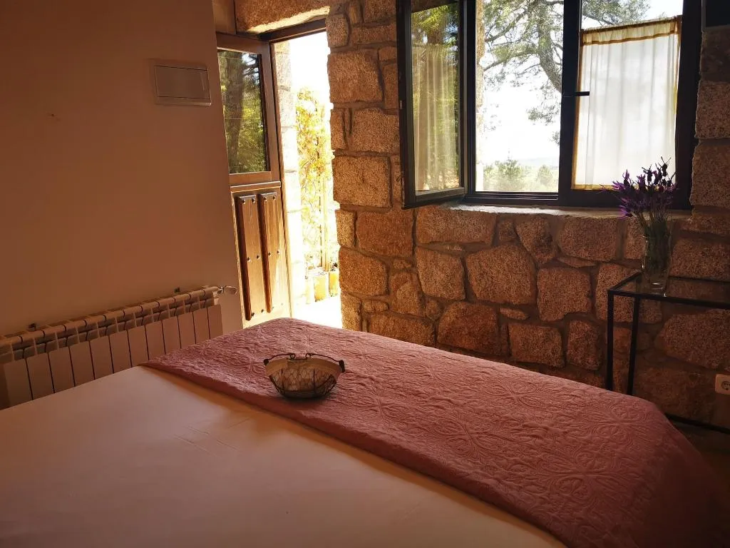 Room, Huerto San Antonio, Madrid