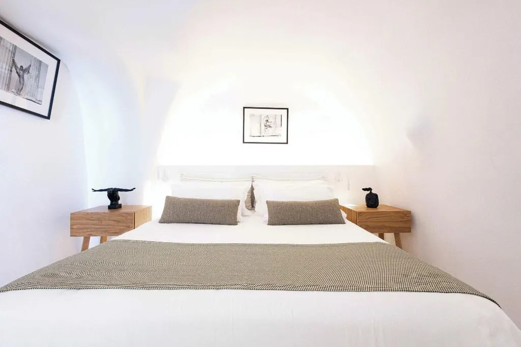 Room, Aeifos Boutique Hotel, Santorini