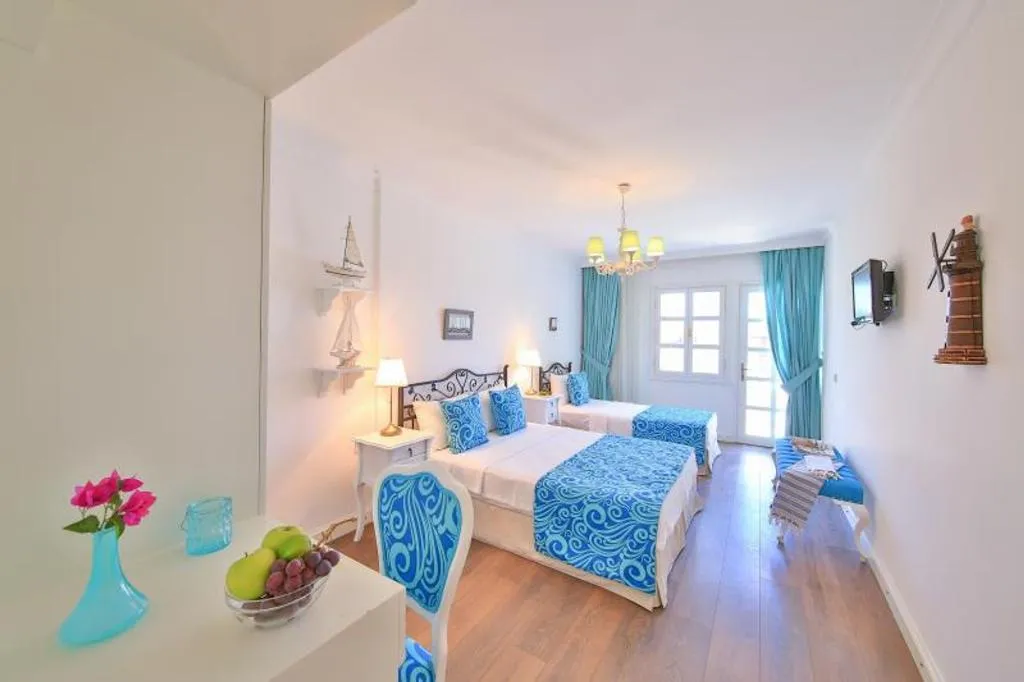 FAMILY ROOM TWO BEDS Room, Alacati Sorf Hotel, Izmir