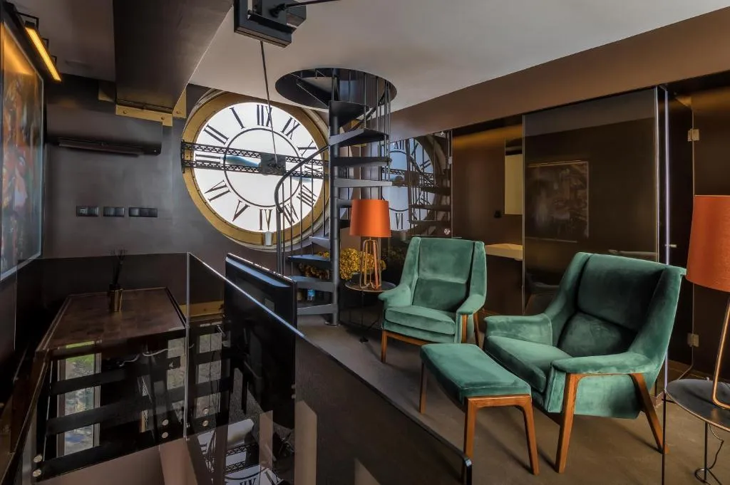 SUITE DELUXE ONE BED Room, Lisbon Five Stars Apartments 8 Building, Lisbon