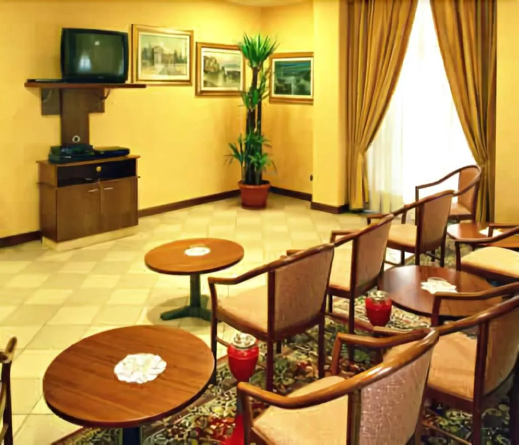 Bar, Hotel York, Milan