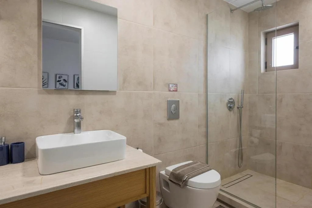 Room, Petritos Rooms And Studios, Crete